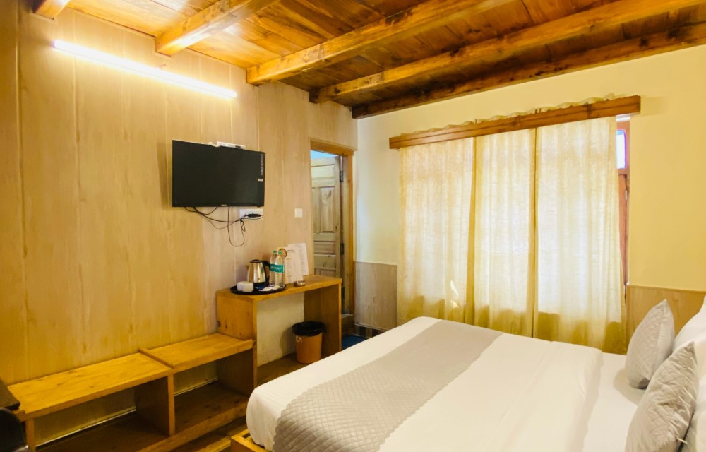 Hotel Manu Deluxe Manali