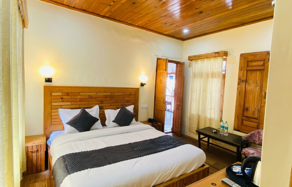 Hotel Manu Deluxe Manali