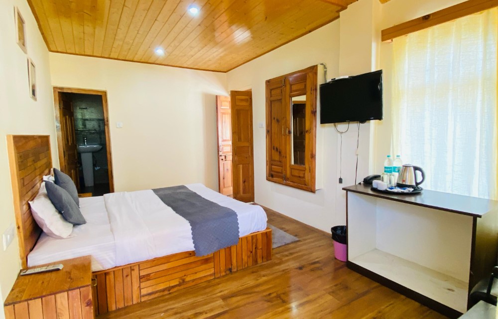 Hotel Manu Deluxe Manali